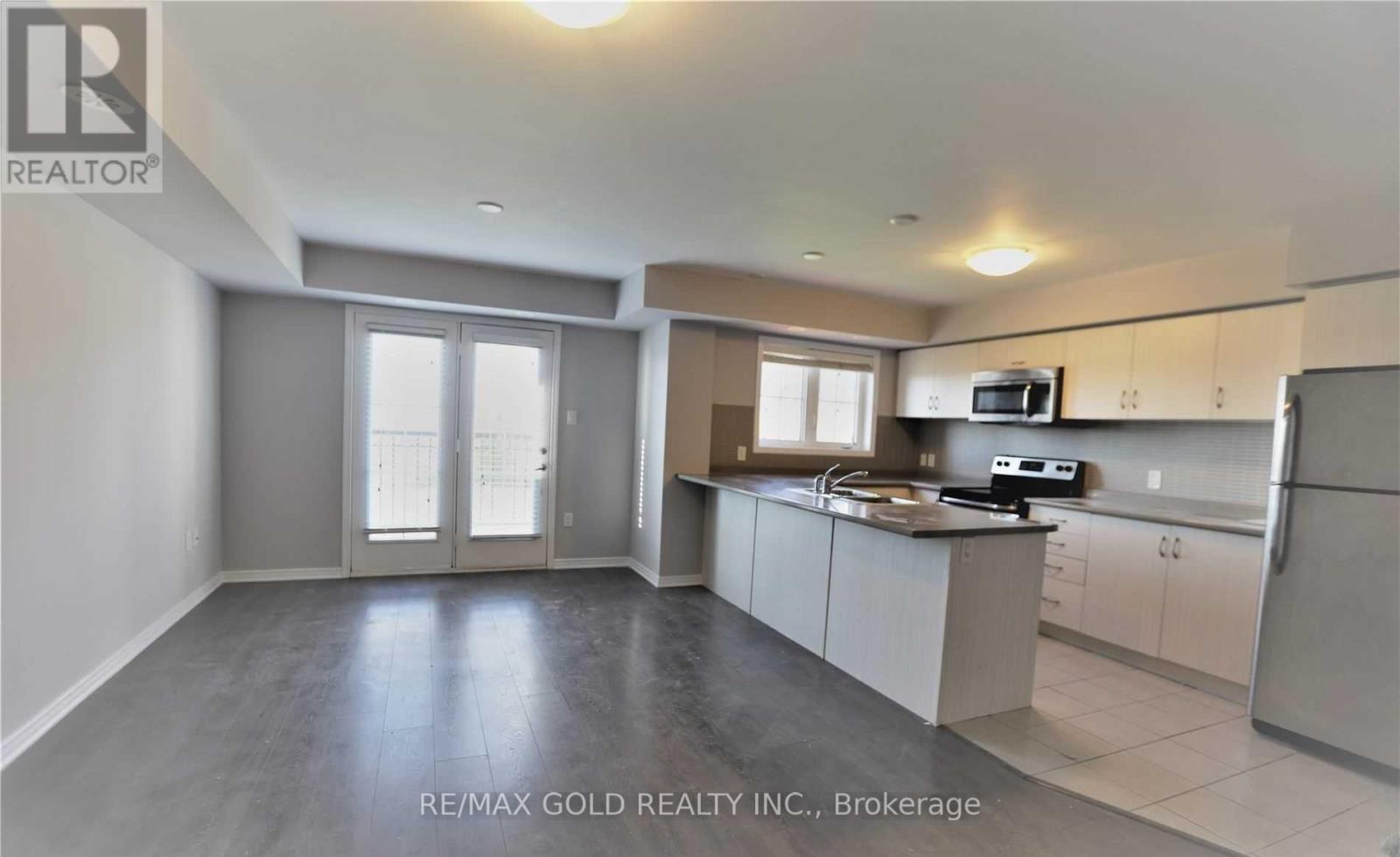 70 - 2441 Greenwich Drive, Oakville, Ontario  L6M 0S3 - Photo 7 - W12758142