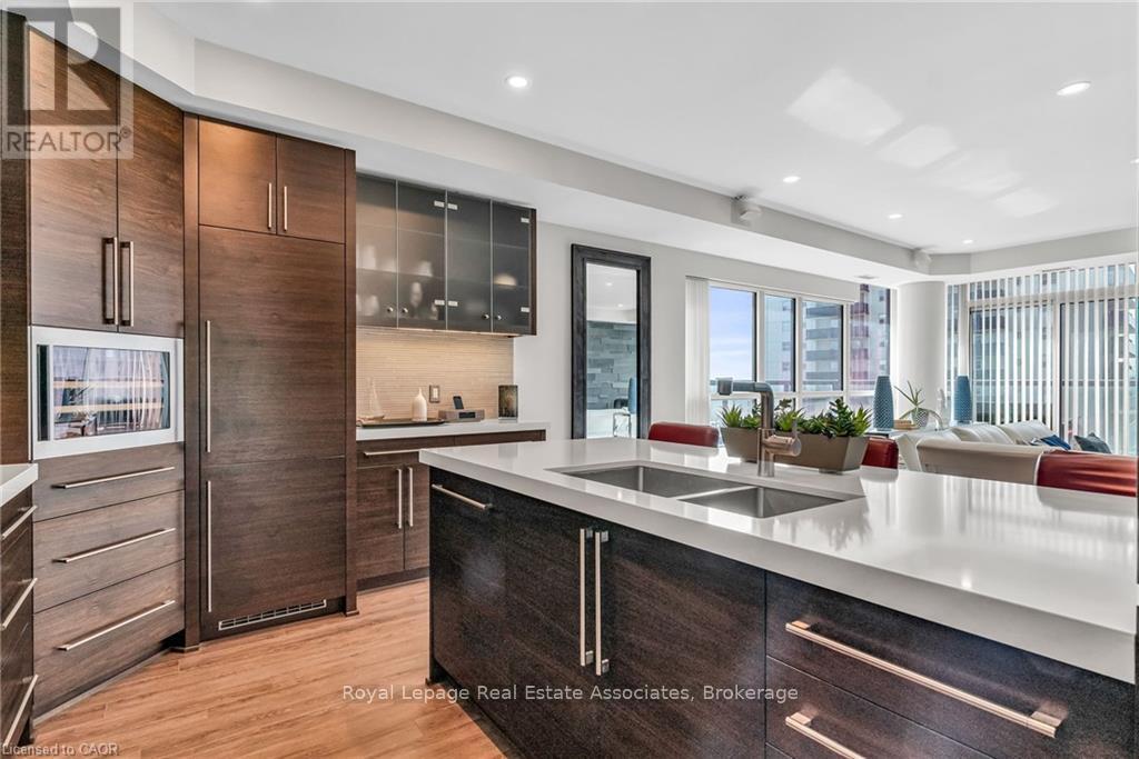 609 - 1 Hurontario Street, Mississauga, Ontario  L5G 0A3 - Photo 11 - W12758288