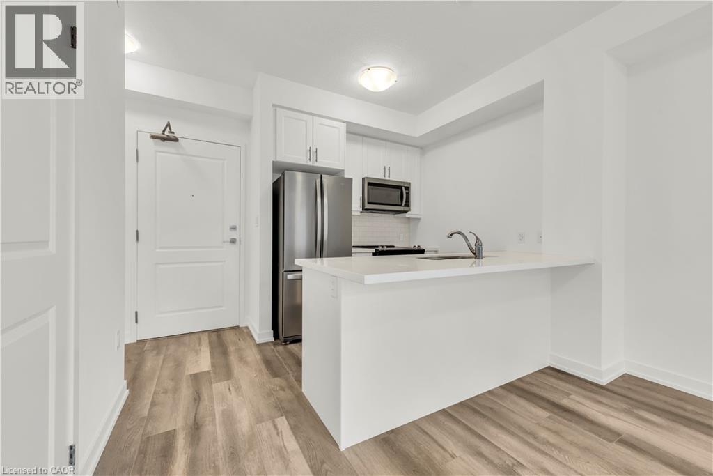 10 Mallard Trail Unit# 340, Waterdown, Ontario  L8B 1W5 - Photo 5 - 40803070