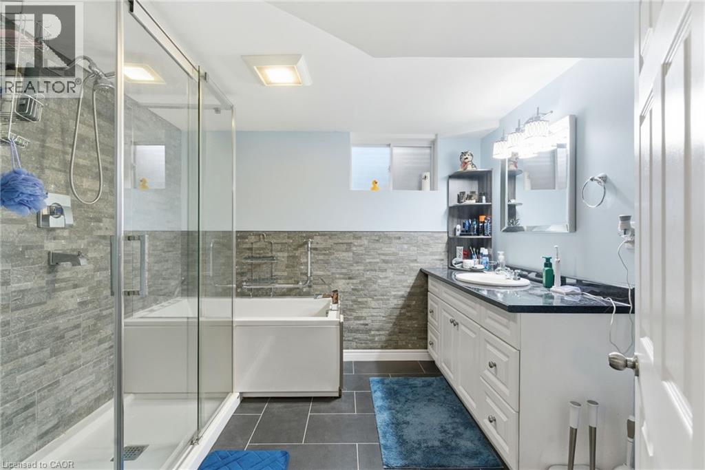 8133 Sarah Street, Niagara Falls, Ontario  L2G 6T9 - Photo 23 - 40802976