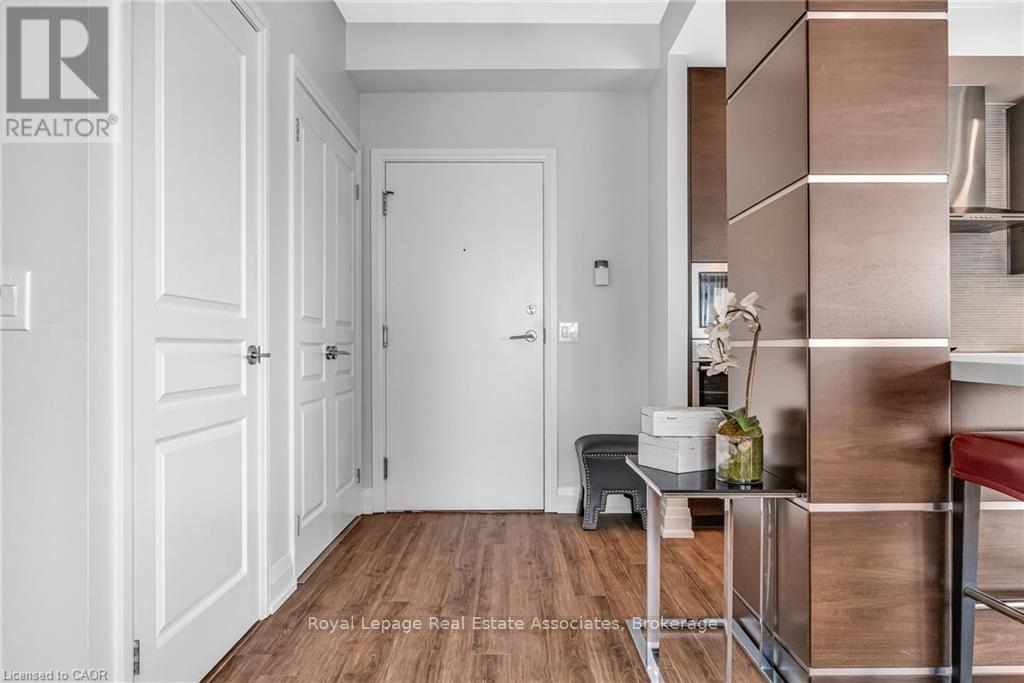 609 - 1 Hurontario Street, Mississauga, Ontario  L5G 0A3 - Photo 5 - W12758288