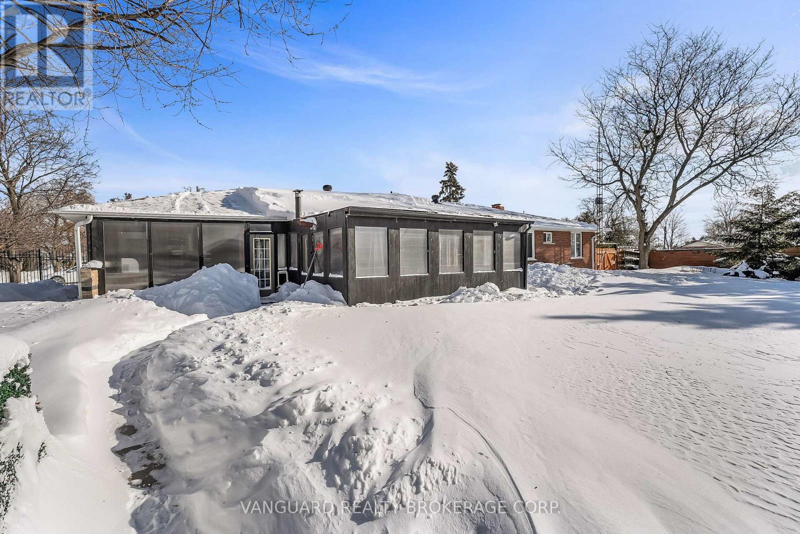 8070 Hornby Road, Halton Hills, Ontario  L0P 1E0 - Photo 5 - W12758922