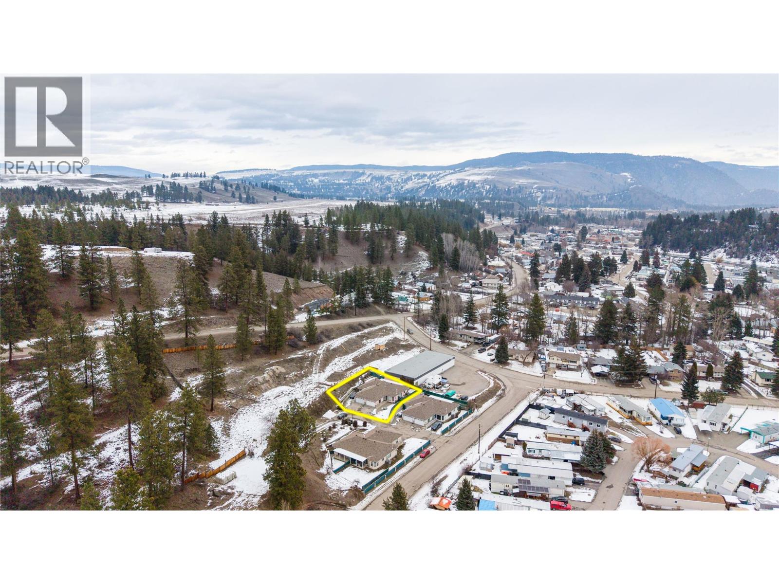 103 Brandlmayr Gate Unit# A, Princeton, British Columbia  V0X 1W0 - Photo 2 - 10374944