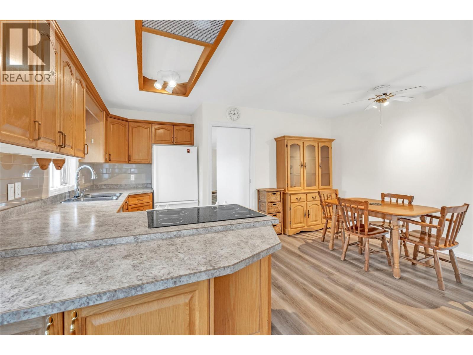 103 Brandlmayr Gate Unit# A, Princeton, British Columbia  V0X 1W0 - Photo 11 - 10374944