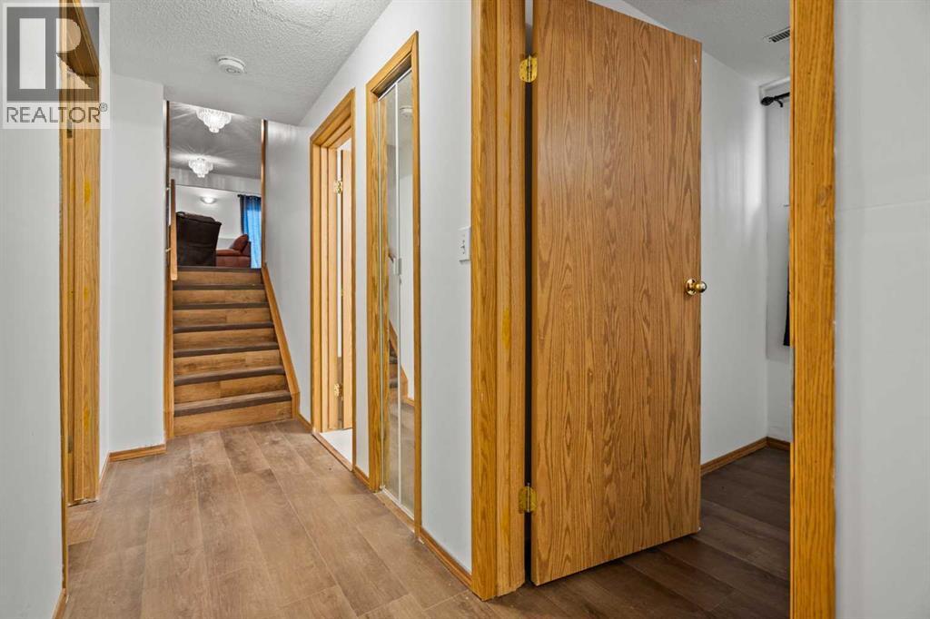 6938 Laguna Way Ne, Calgary, Alberta  T1Y 6W2 - Photo 27 - A2271088