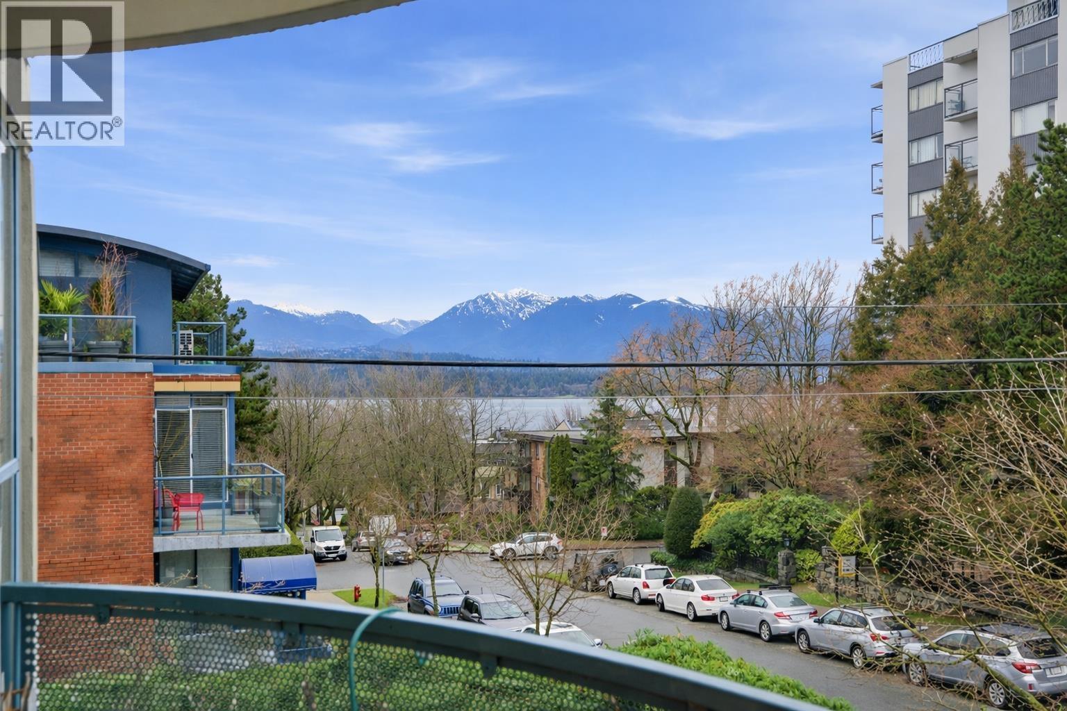 203 2405 W 2nd Avenue, Vancouver, British Columbia  V6K 1J5 - Photo 1 - R3078882