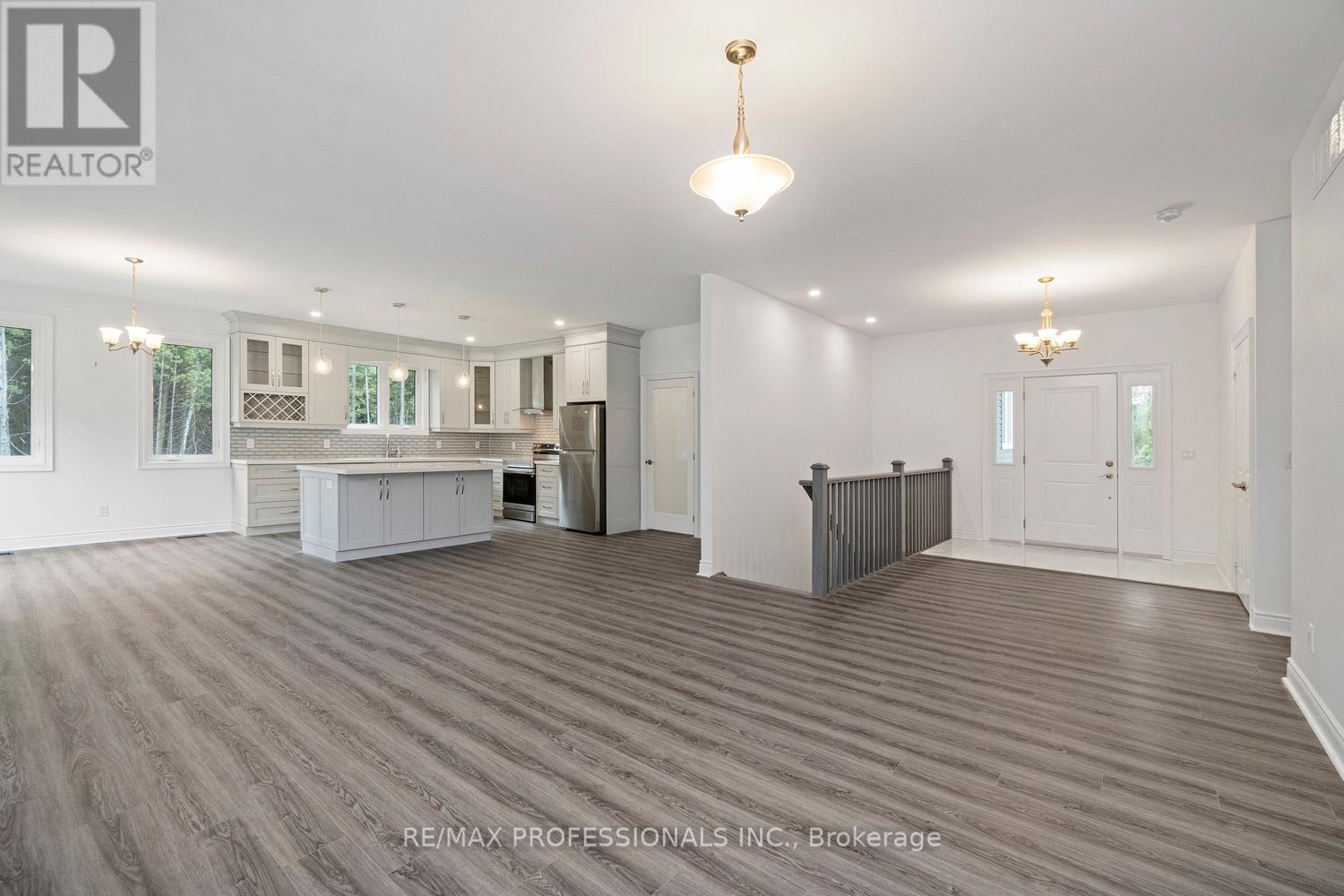 734565 West Back Line, Grey Highlands, Ontario  N0C 1H0 - Photo 13 - X12332379