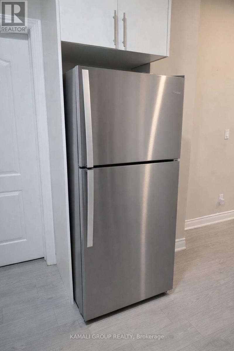 Main - 4554 Third Avenue, Niagara Falls, Ontario  L2E 4L2 - Photo 7 - X12748972