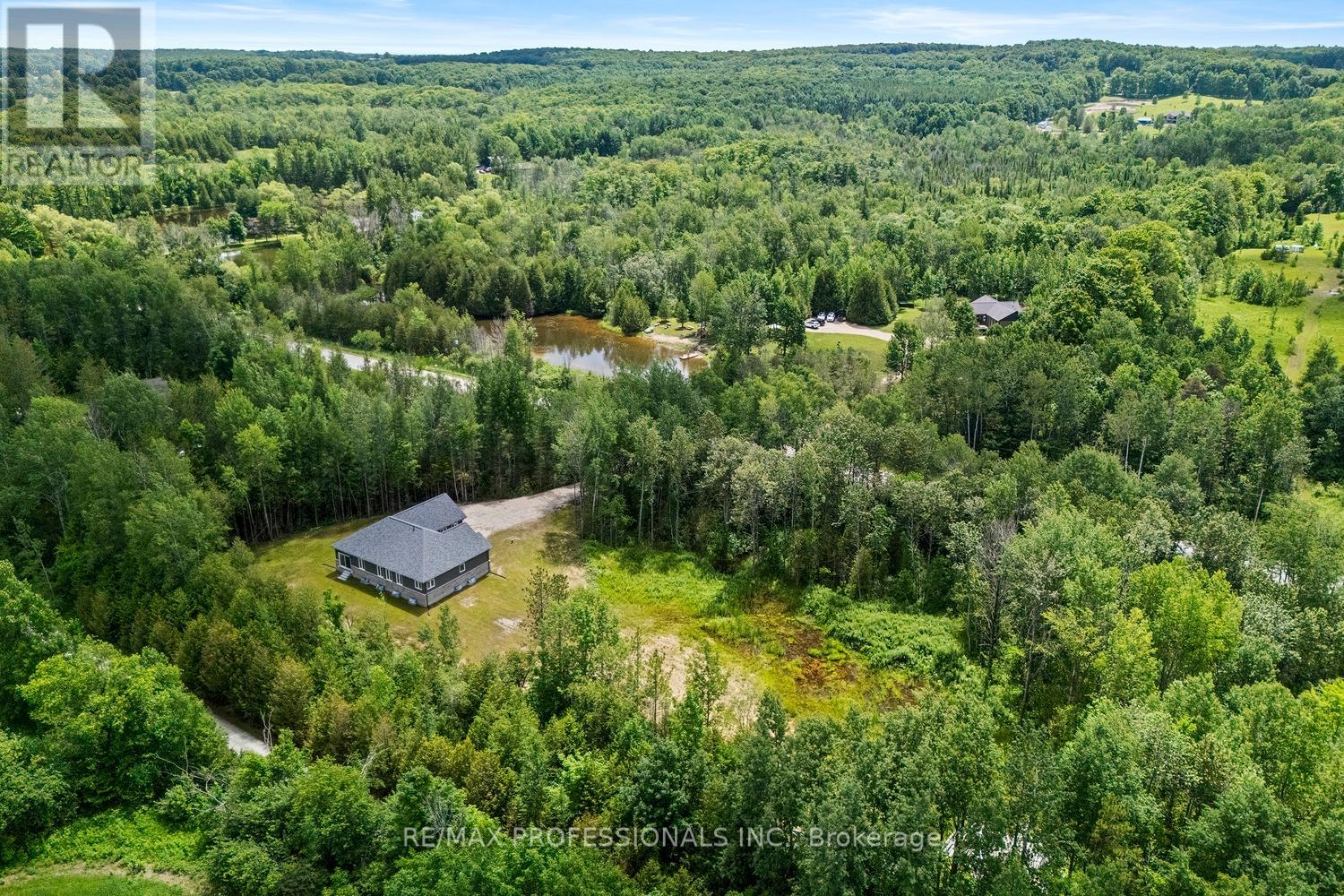 734565 West Back Line, Grey Highlands, Ontario  N0C 1H0 - Photo 38 - X12332379