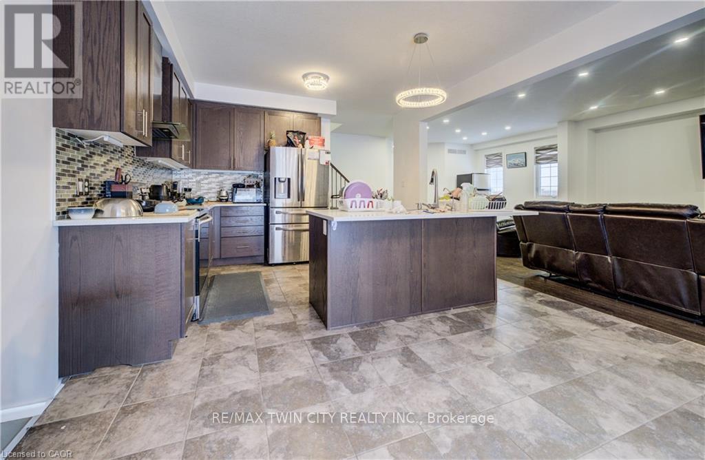 82 Castlebay Street, Kitchener, Ontario  N2R 1W6 - Photo 19 - X12759084