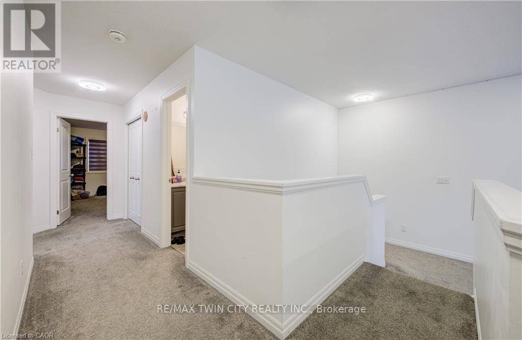 82 Castlebay Street, Kitchener, Ontario  N2R 1W6 - Photo 25 - X12759084