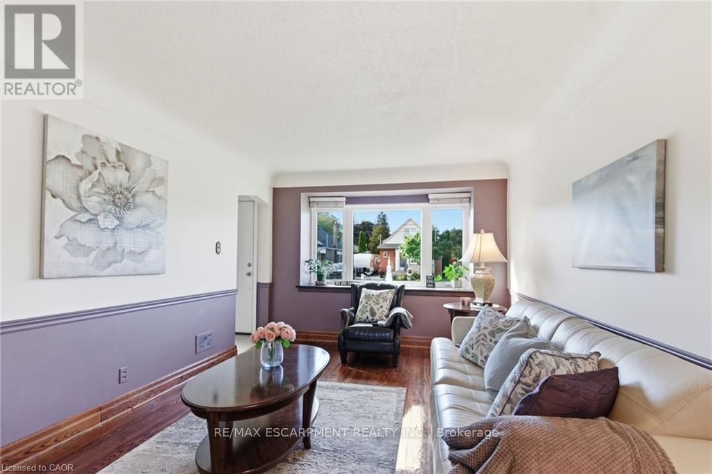 91 East 42nd Street, Hamilton, Ontario  L8T 3A2 - Photo 5 - X12759176