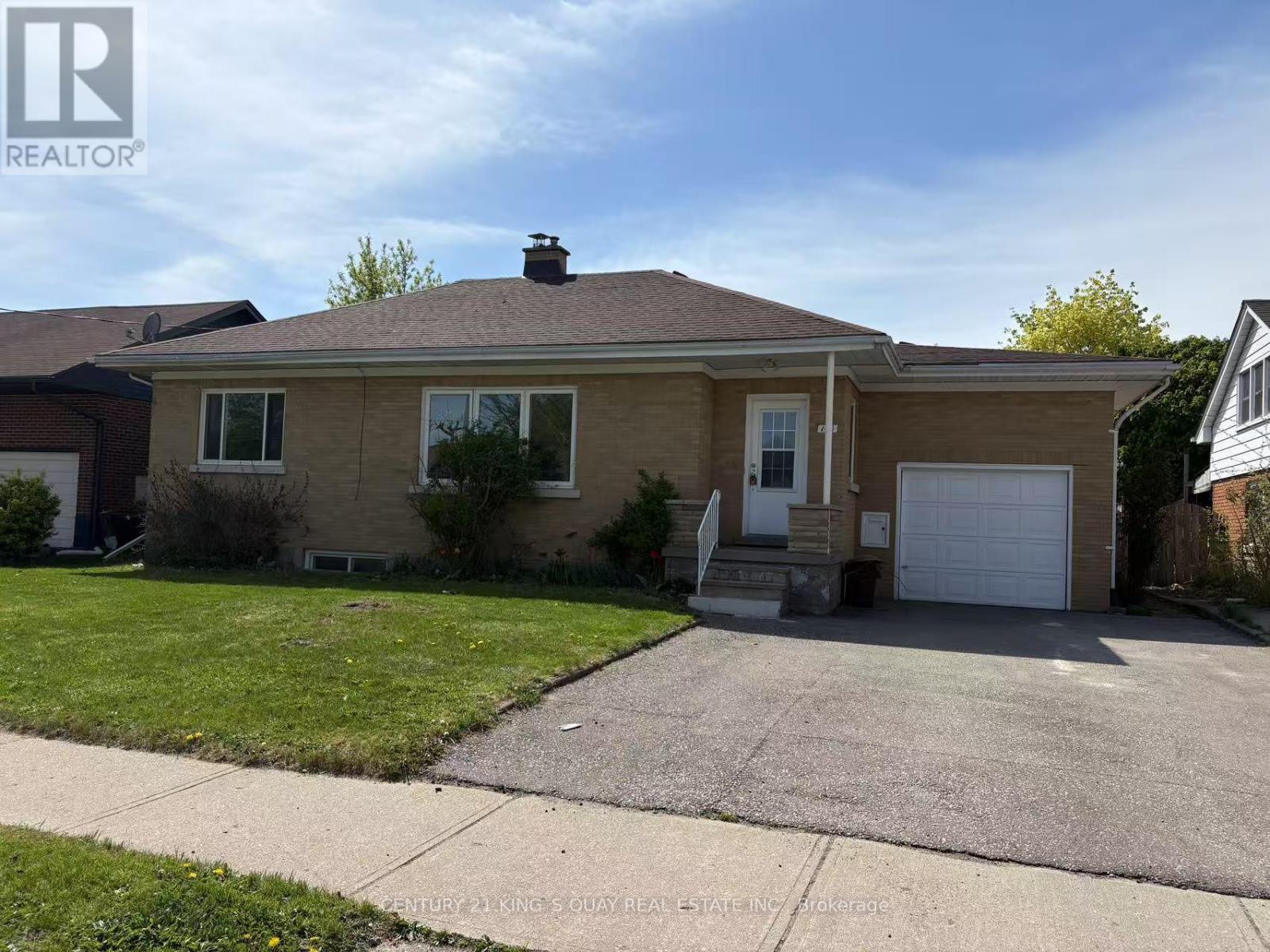 140 Ninth Avenue, Kitchener, Ontario  N2C 1T1 - Photo 1 - X12759208