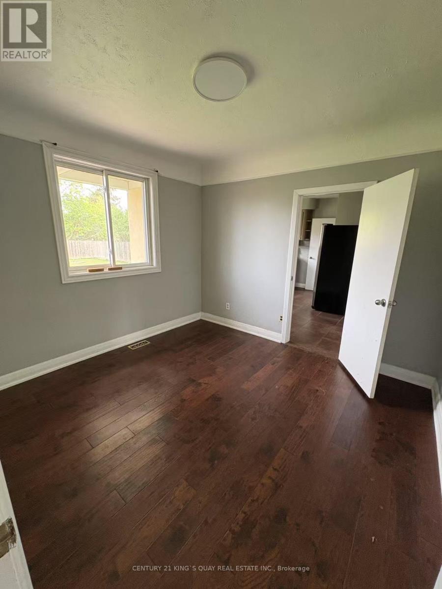 140 Ninth Avenue, Kitchener, Ontario  N2C 1T1 - Photo 3 - X12759208