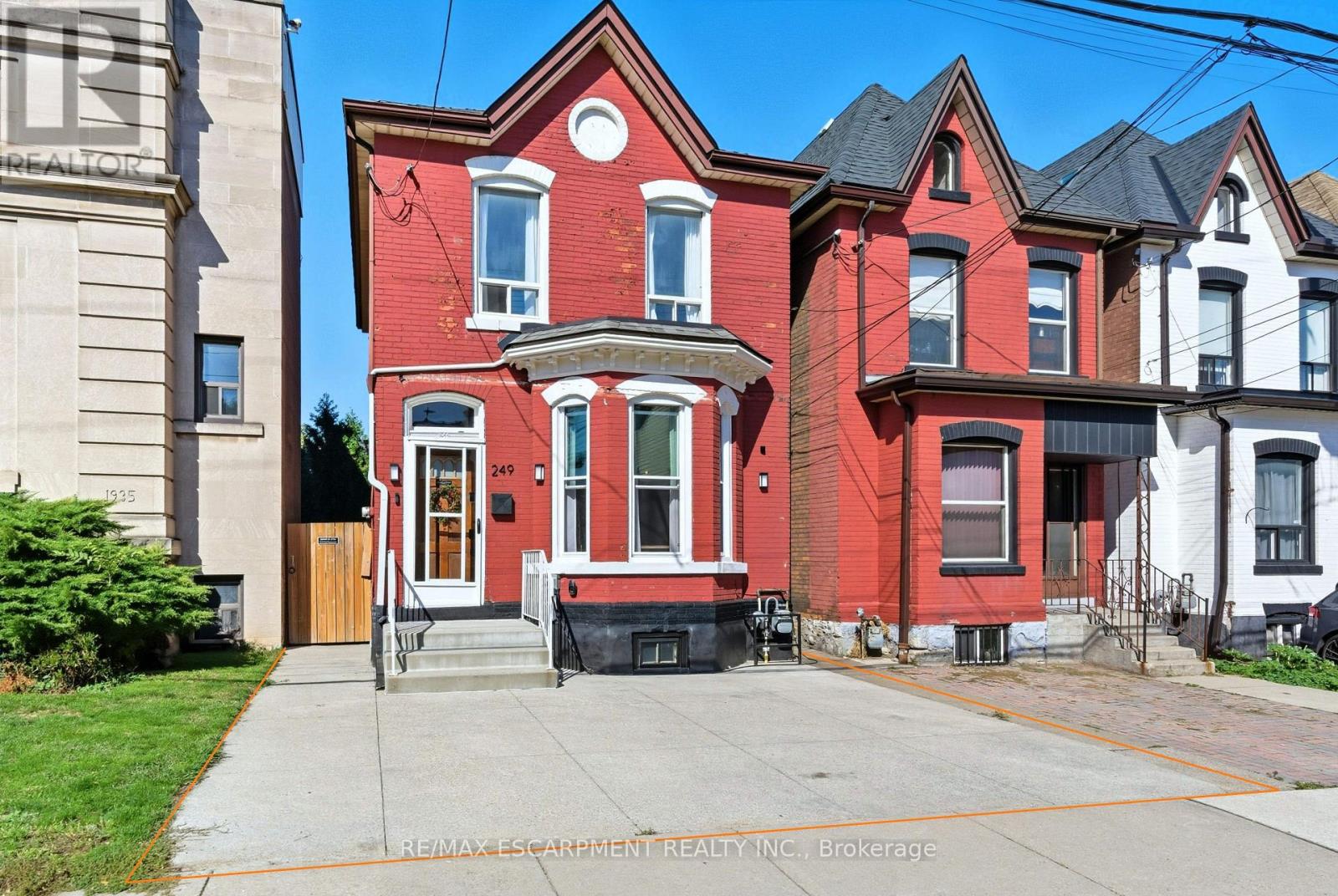 249 BAY STREET N, Hamilton, Ontario