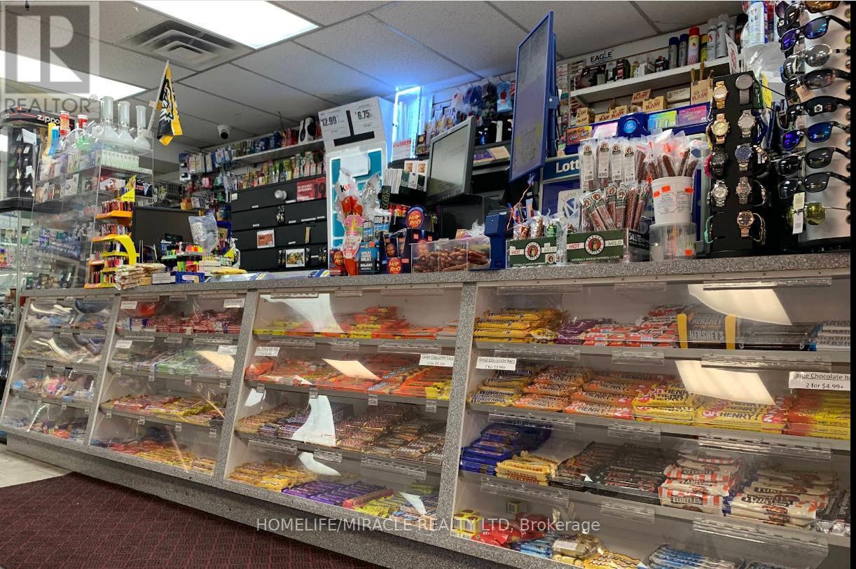 997 Cannon Street, Hamilton, Ontario  L8L 2H4 - Photo 2 - X12755416