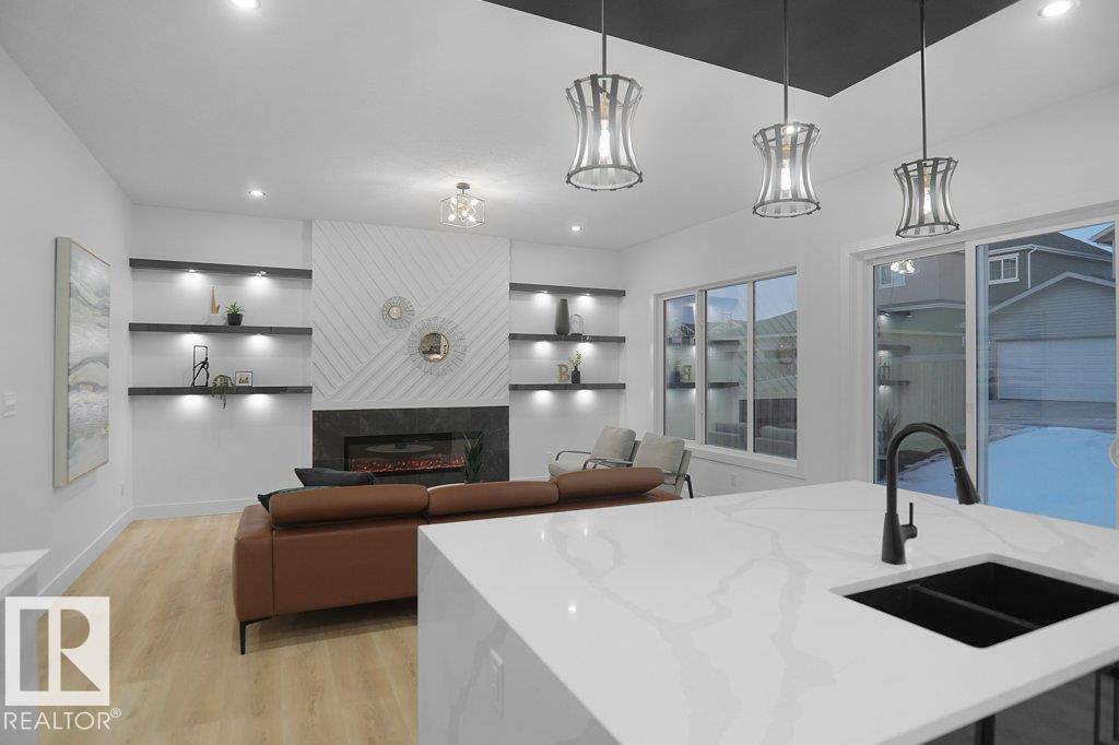 1107 Gyrfalcon Cr Nw, Edmonton, Alberta  T5S 0S5 - Photo 19 - E4472237