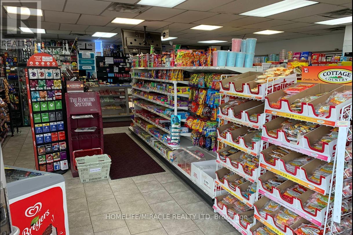 997 Cannon Street, Hamilton, Ontario  L8L 2H4 - Photo 3 - X12755416