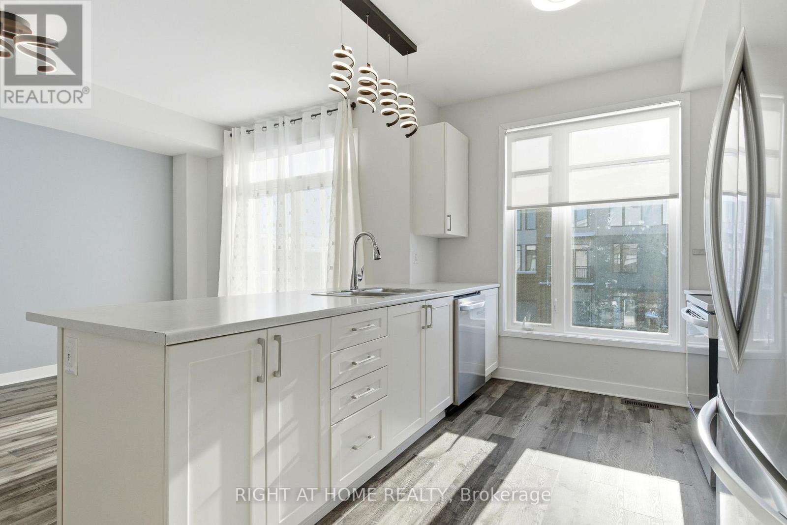 164 Visor Private, Ottawa, Ontario  K2V 0S6 - Photo 6 - X12756308