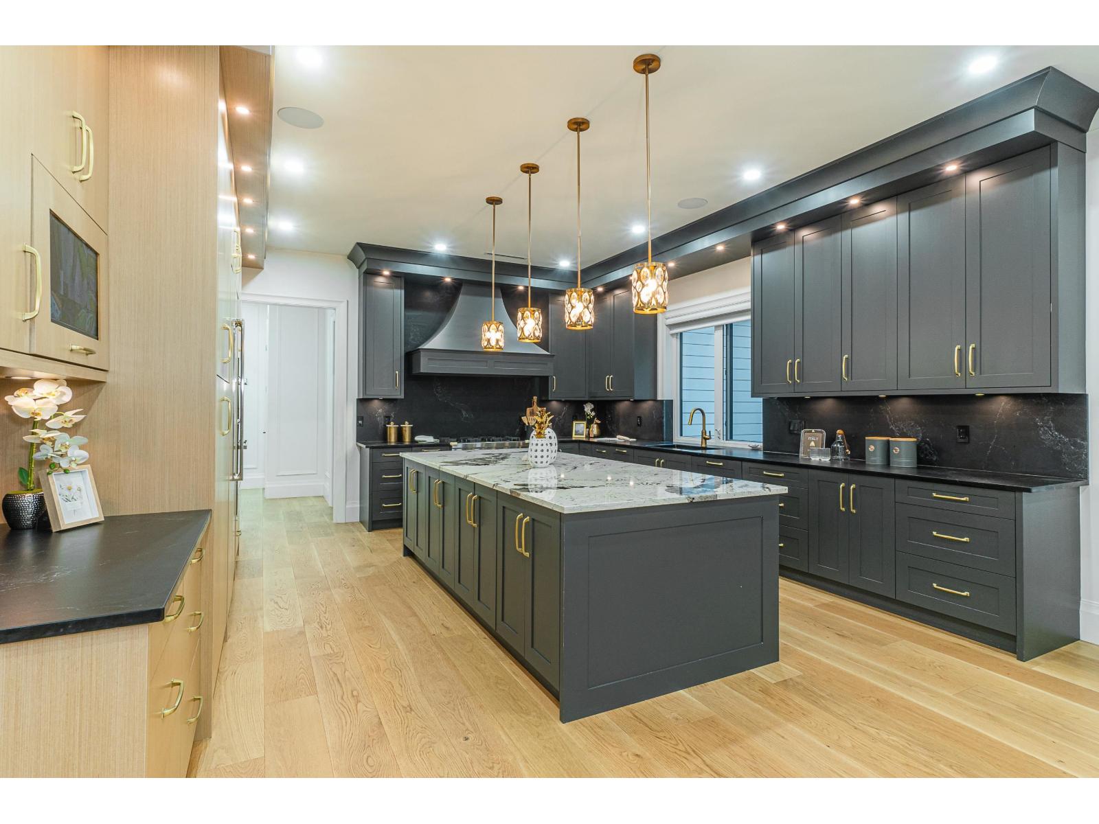 13988 20a Avenue, Surrey, British Columbia  V4A 4H5 - Photo 5 - R3086715