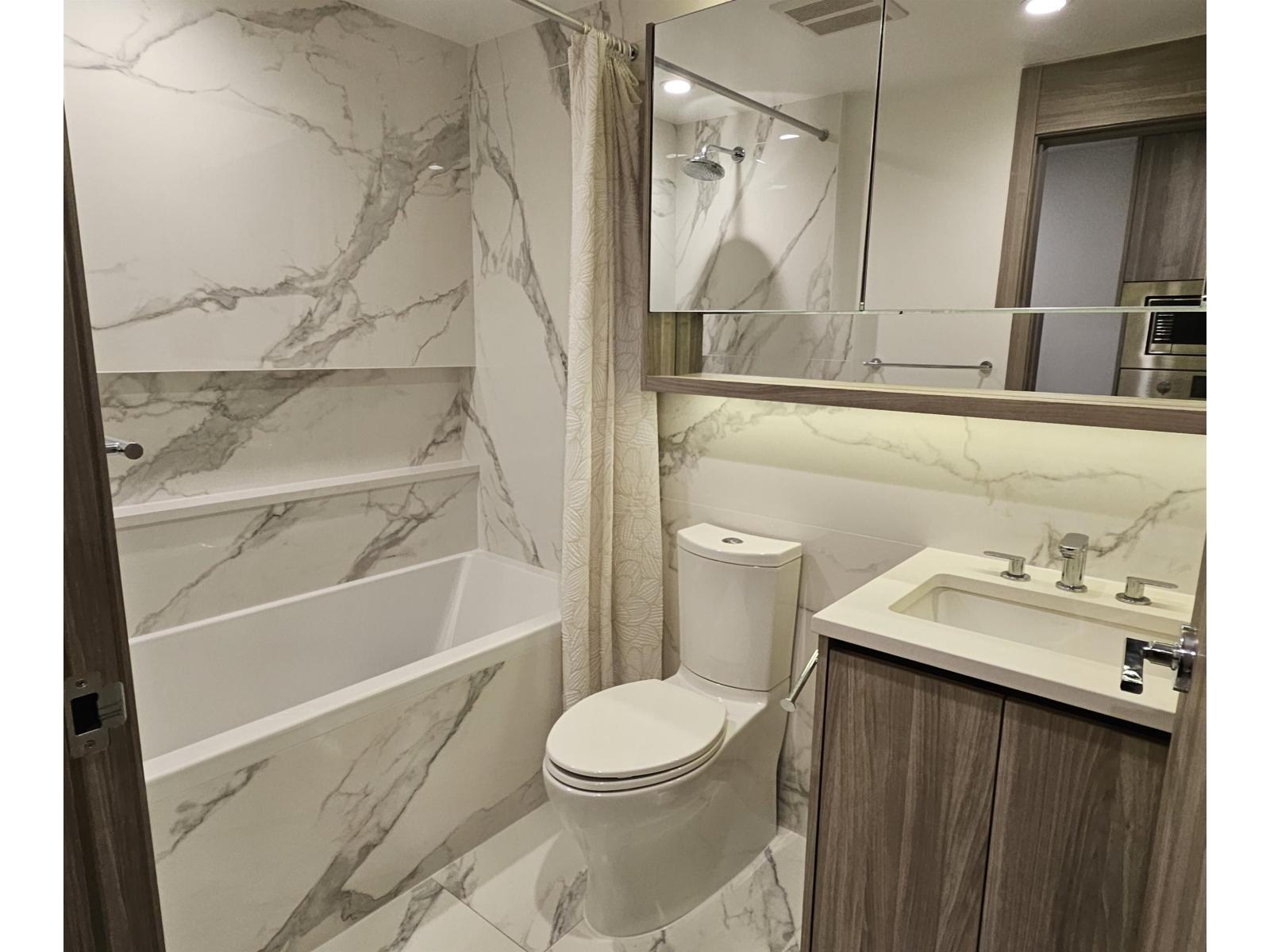 802 13768 100 Avenue, Surrey, British Columbia  V3T 0V2 - Photo 4 - R3086721