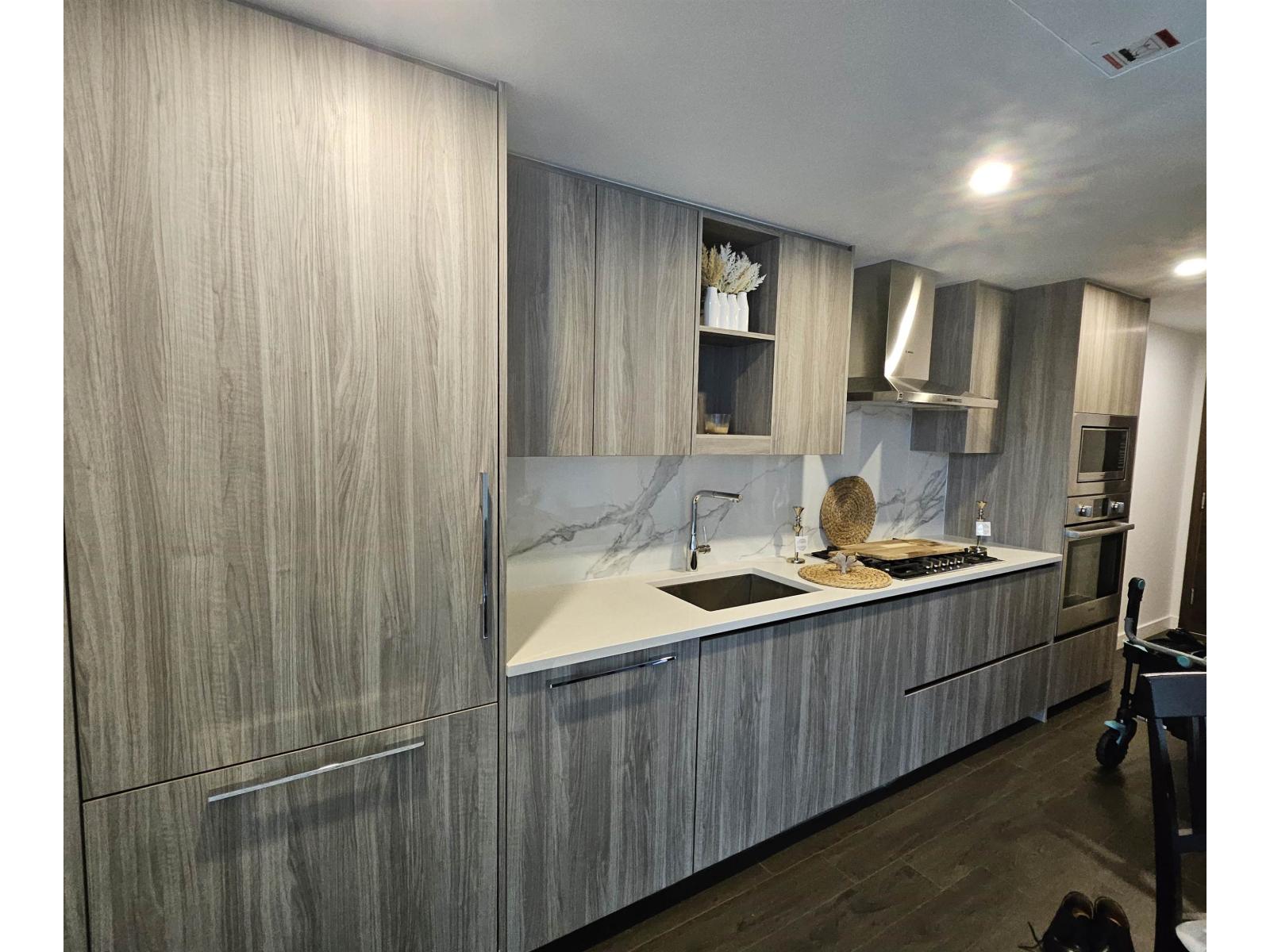 802 13768 100 Avenue, Surrey, British Columbia  V3T 0V2 - Photo 8 - R3086721