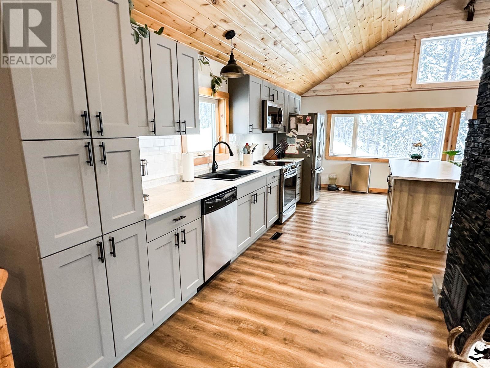 111 English River Rd, Ear Falls, Ontario  P0V 1T0 - Photo 7 - TB2600063