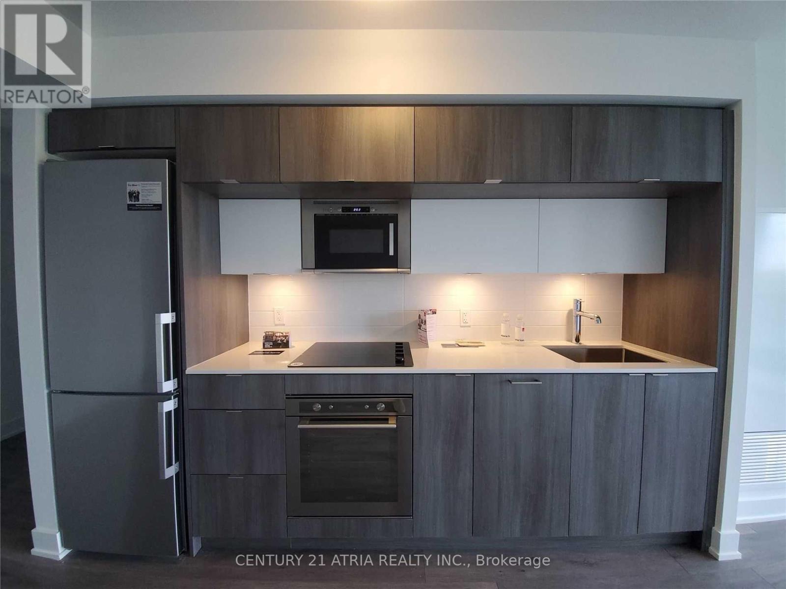 724 - 585 Bloor Street E, Toronto, Ontario  M4W 0B3 - Photo 3 - C12577780