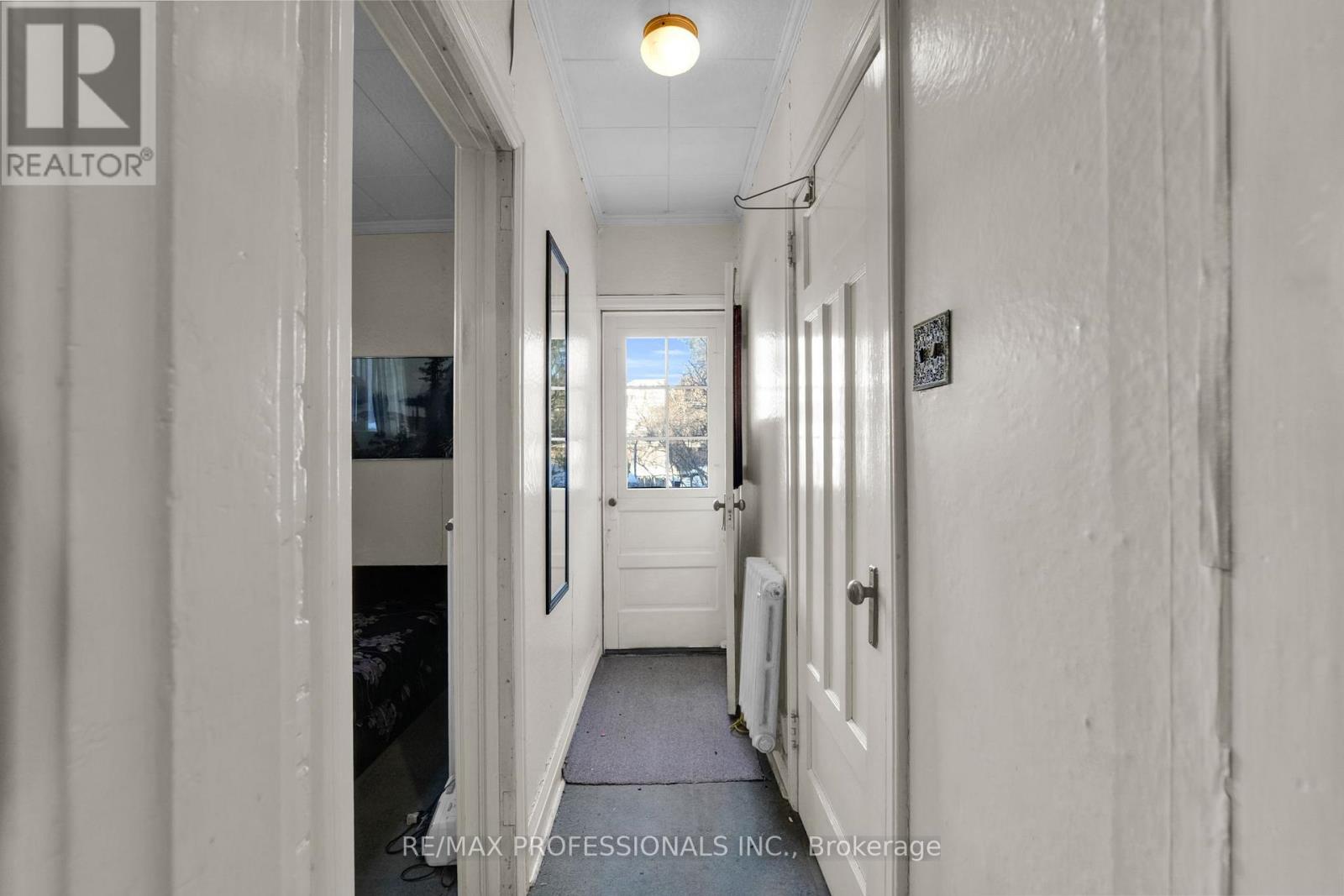 68 Dixon Avenue, Toronto, Ontario  M4L 1N6 - Photo 14 - E12754434