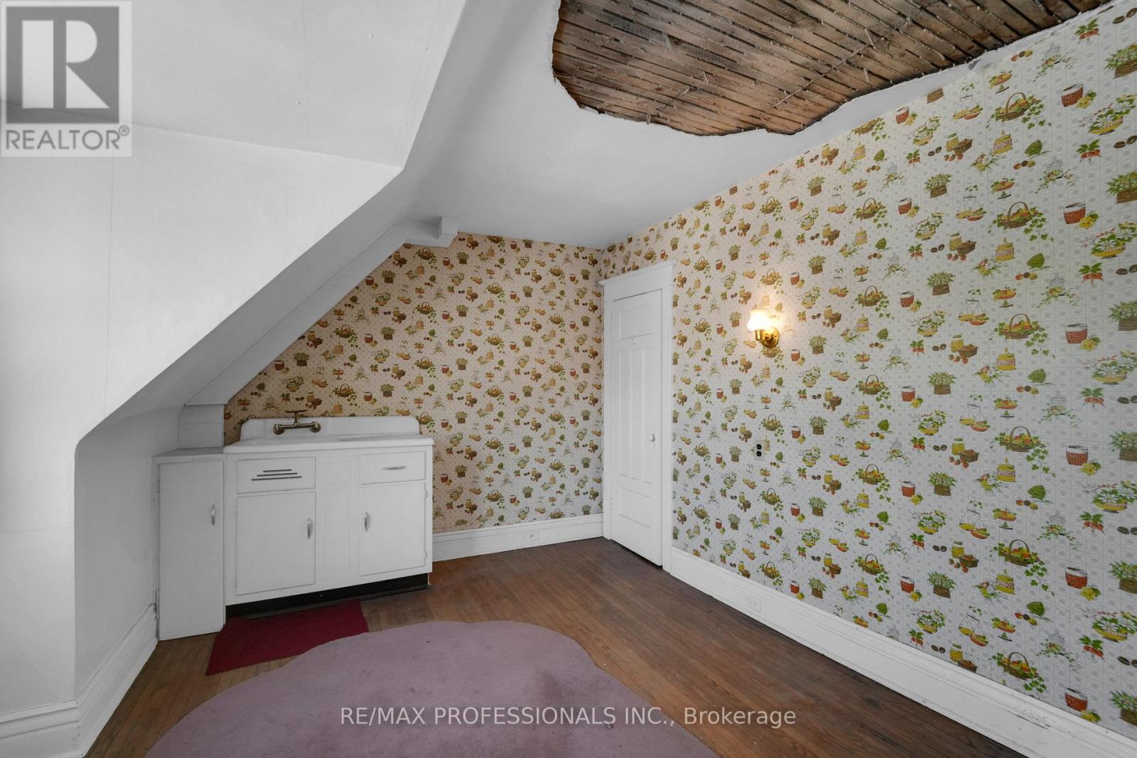 68 Dixon Avenue, Toronto, Ontario  M4L 1N6 - Photo 27 - E12754434