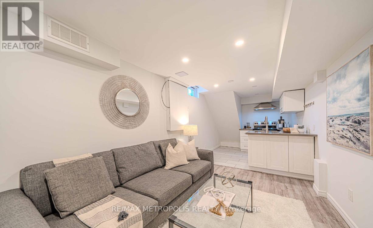 Lower - 378 Daytona Court, Oshawa, Ontario  L1K 1H9 - Photo 7 - E12757690