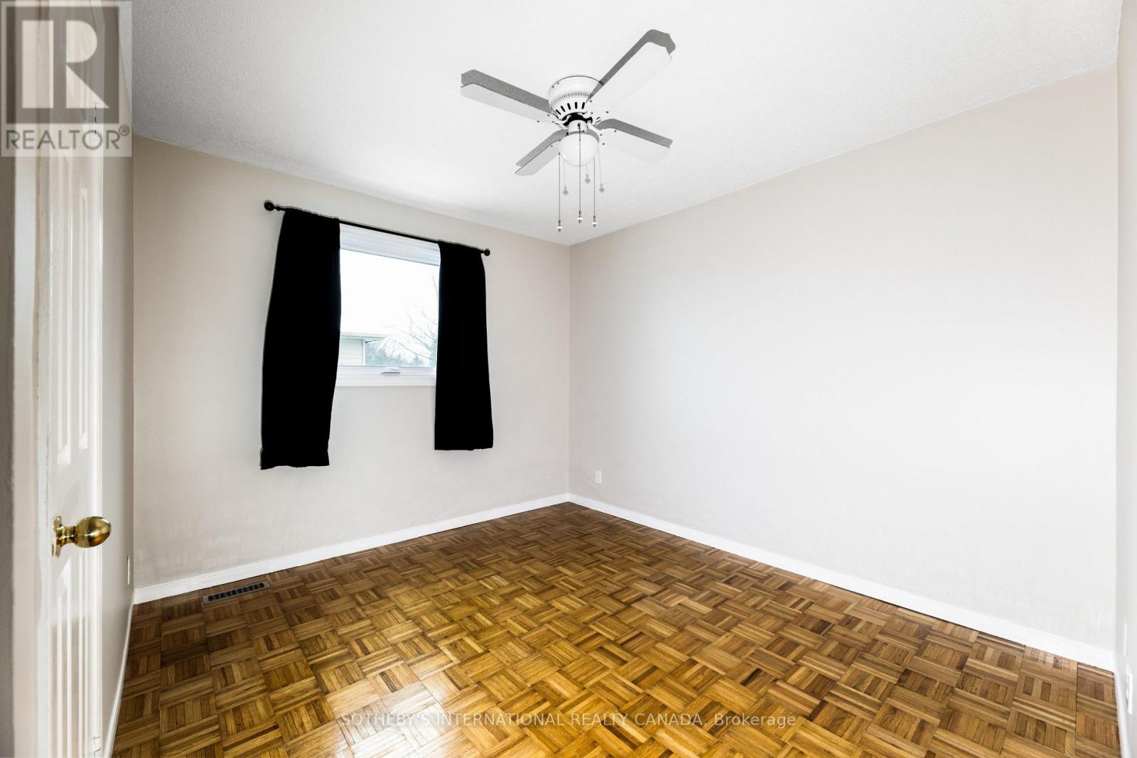 36 Ailsa Drive, Georgina, Ontario  L4P 3N5 - Photo 25 - N12758238