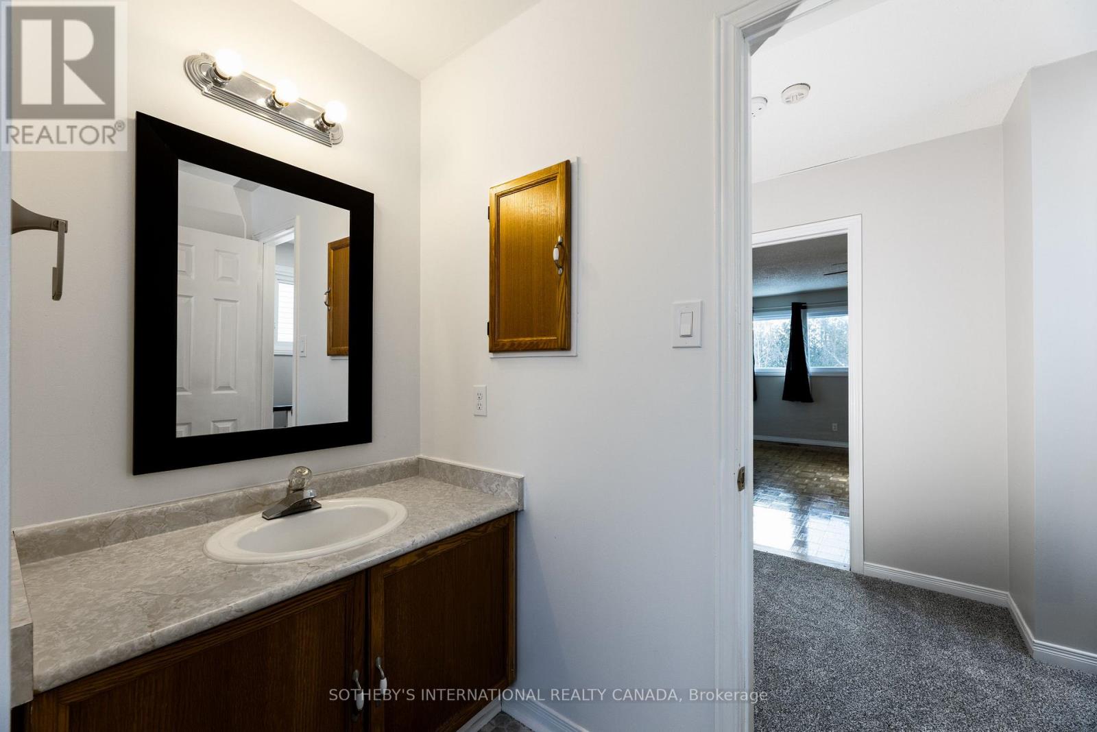 36 Ailsa Drive, Georgina, Ontario  L4P 3N5 - Photo 26 - N12758238