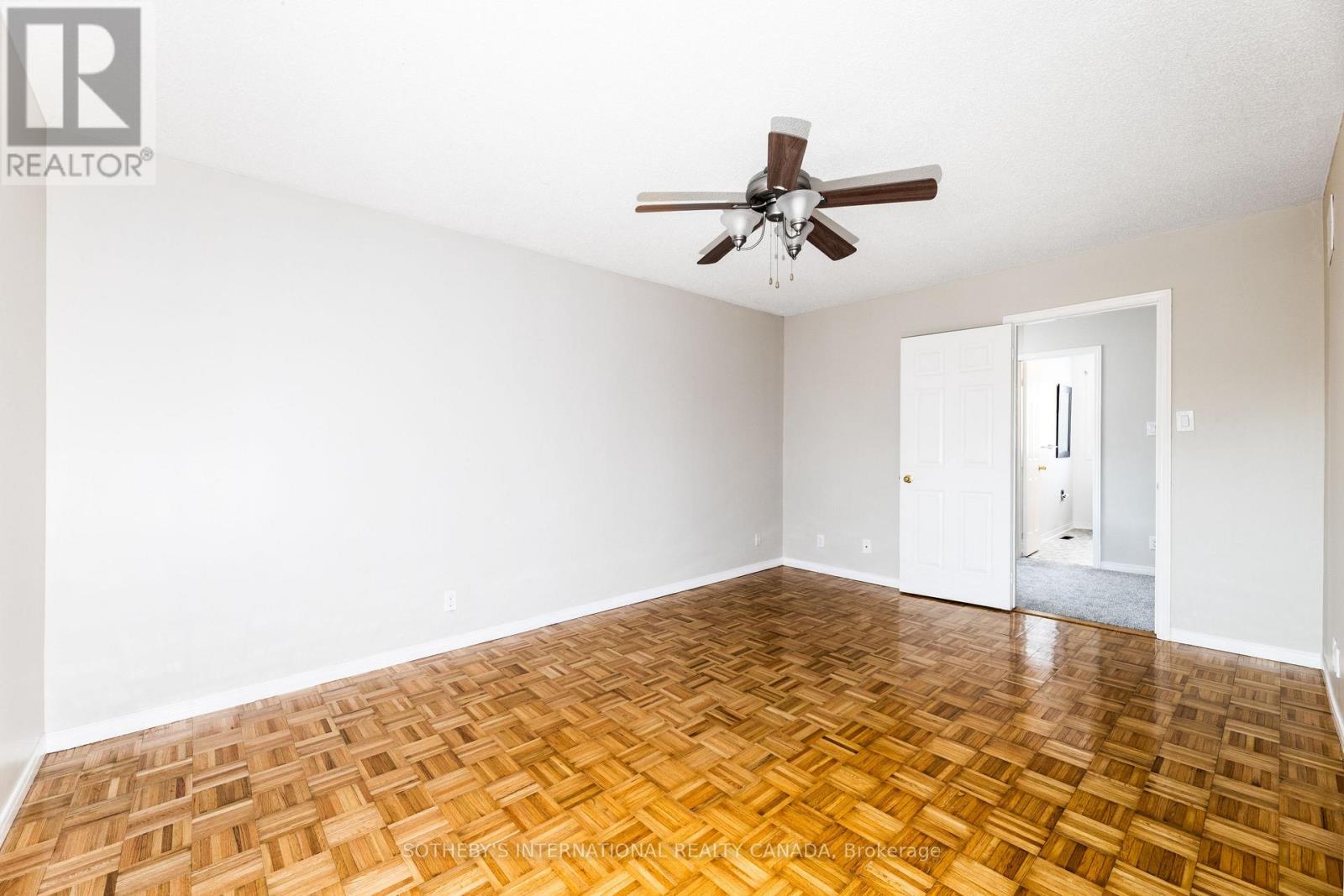 36 Ailsa Drive, Georgina, Ontario  L4P 3N5 - Photo 19 - N12758238