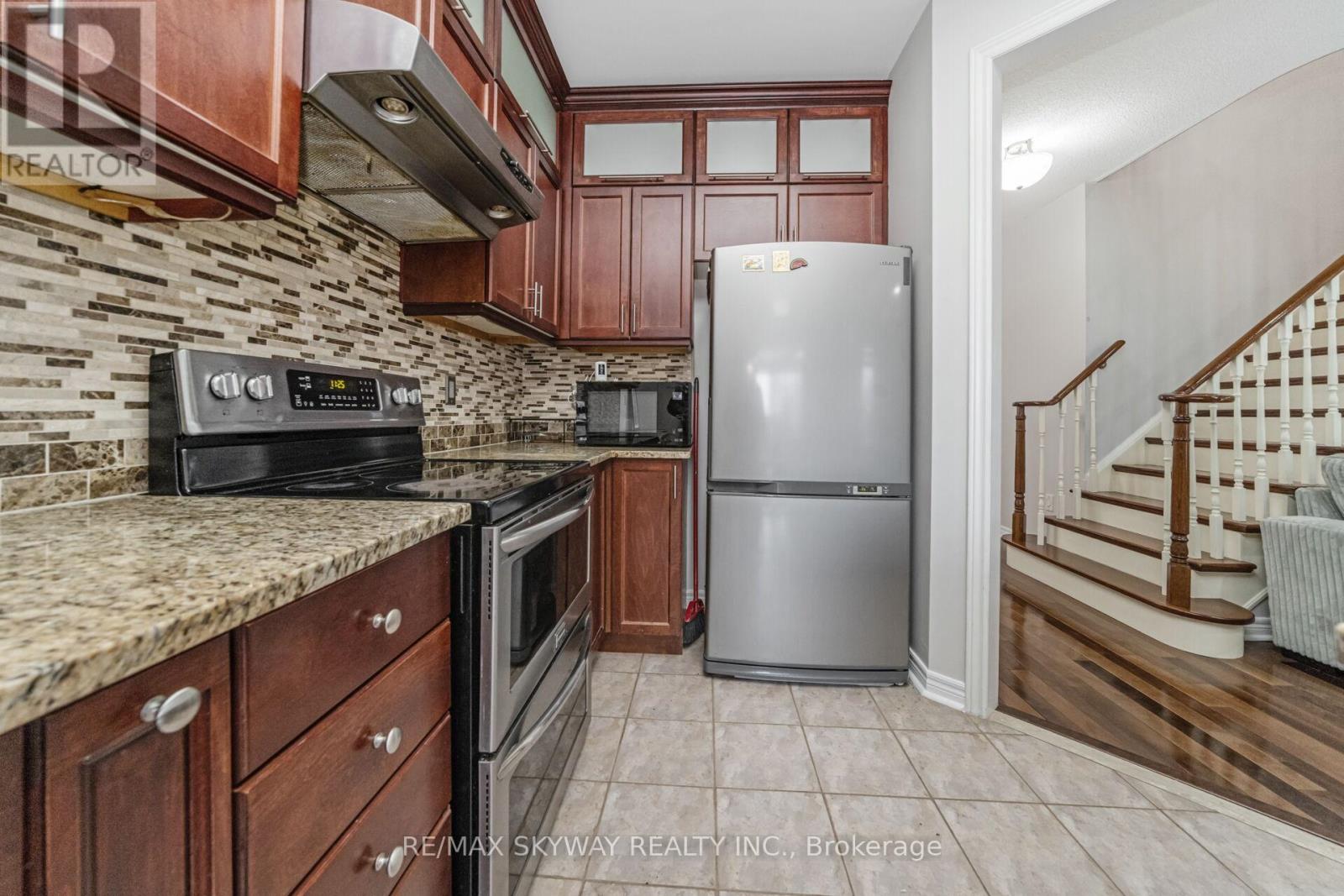 87 Ashdale Road, Brampton, Ontario  L6Y 5M9 - Photo 17 - W12758488