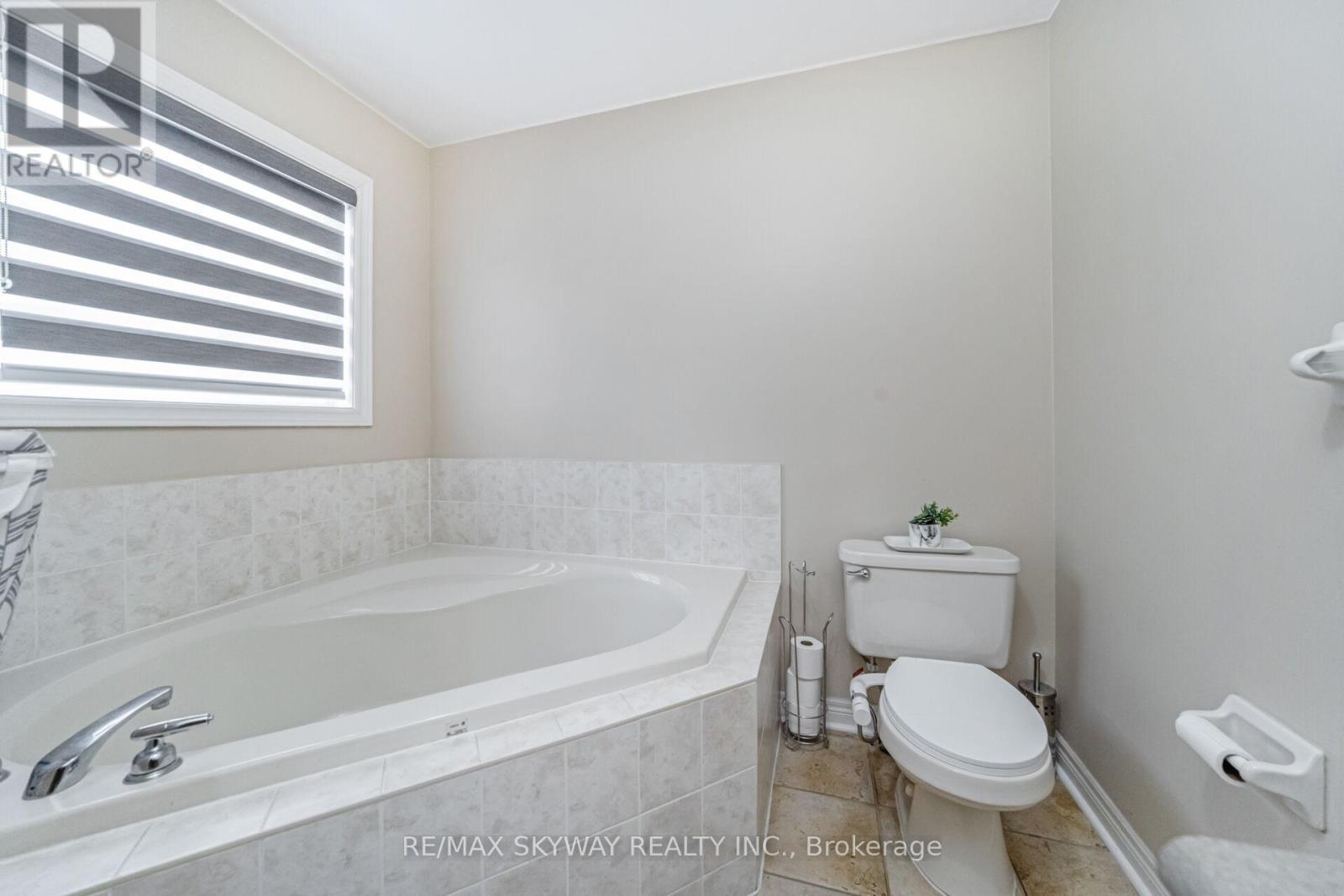 87 Ashdale Road, Brampton, Ontario  L6Y 5M9 - Photo 29 - W12758488