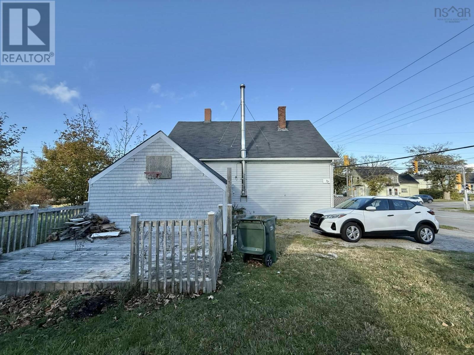 27 Starrs Road, Yarmouth, Nova Scotia  B5A 2S9 - Photo 16 - 202526654