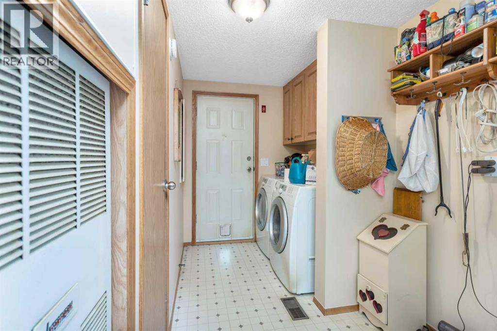 220, 5241 Township Road 325a, Rural Mountain View County, Alberta  T0M 1X0 - Photo 31 - A2260142