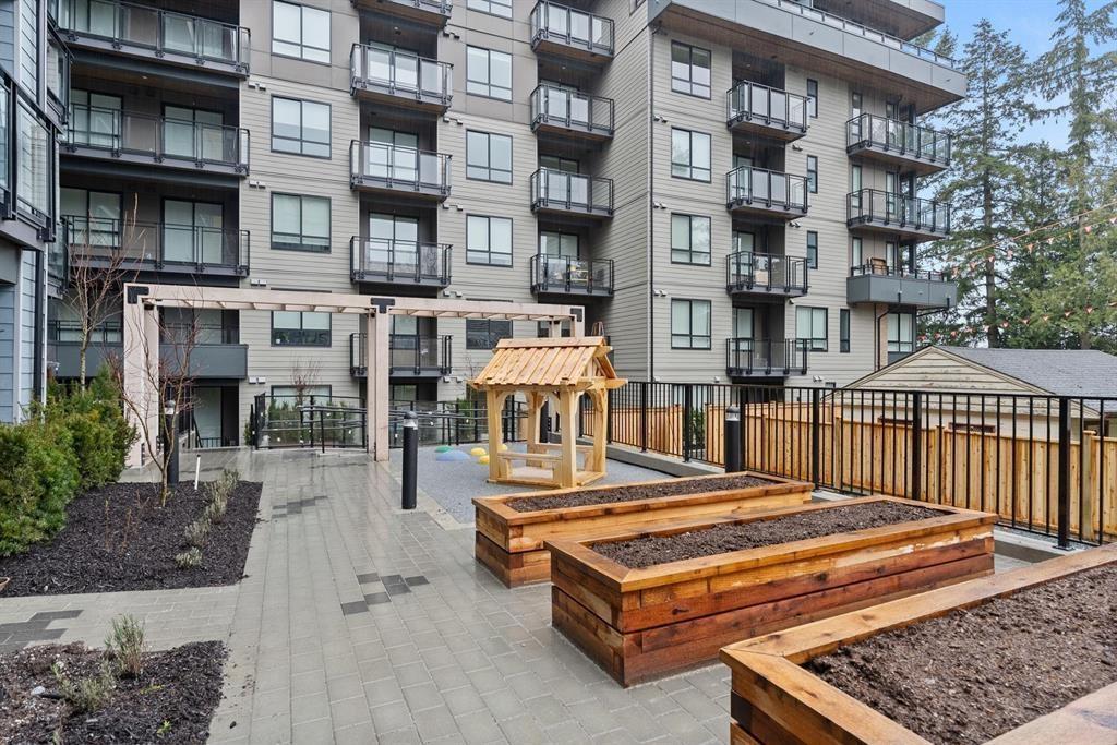 419 9456 134 Street, Surrey, British Columbia  V3V 5S4 - Photo 2 - R3085132