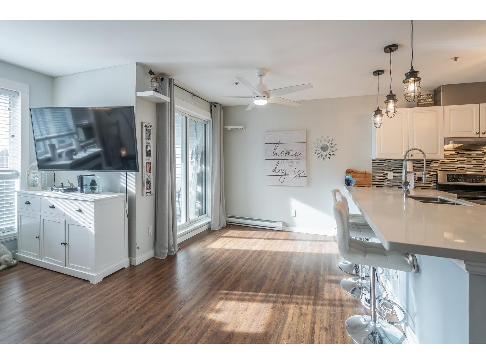 408 6390 196 Street, Langley, British Columbia  V2Y 1J2 - Photo 3 - R3085492