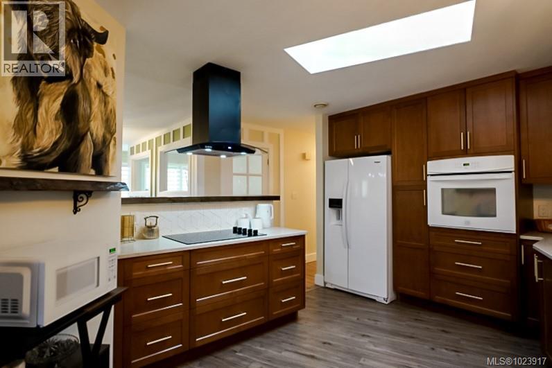 511 Panorama Pl, Parksville, British Columbia  V9P 1A4 - Photo 33 - 1023917