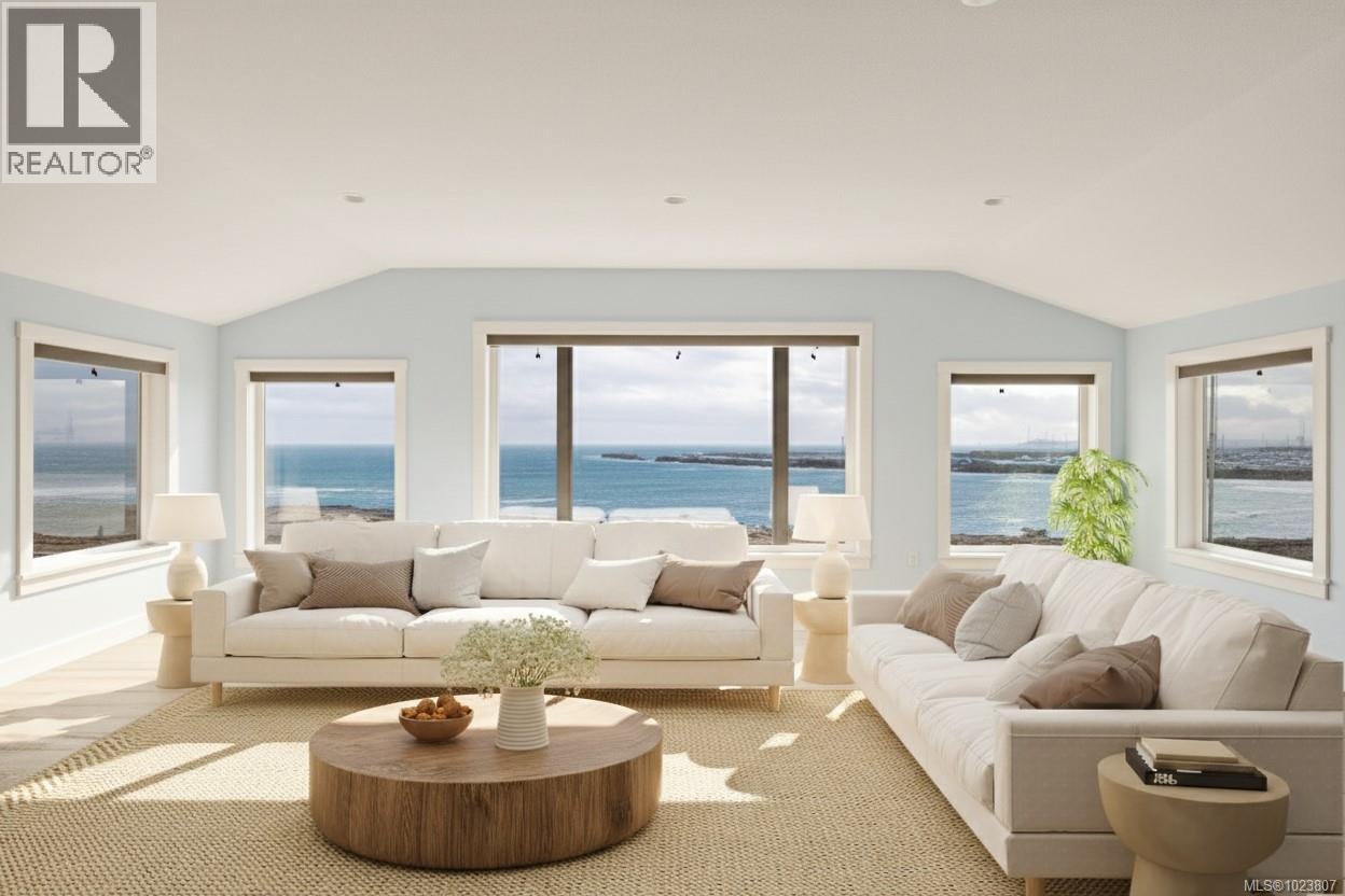 1755 Admiral Tryon Blvd, French Creek, British Columbia