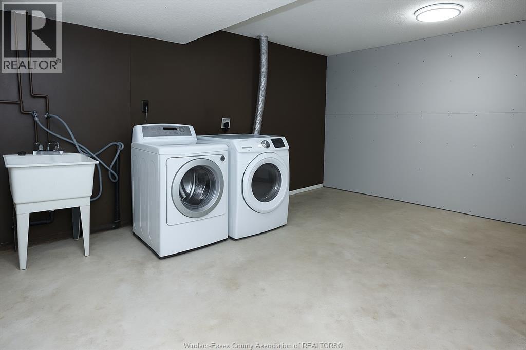 3125 Locust Court, Windsor, Ontario  N8R 2B1 - Photo 17 - 26002619