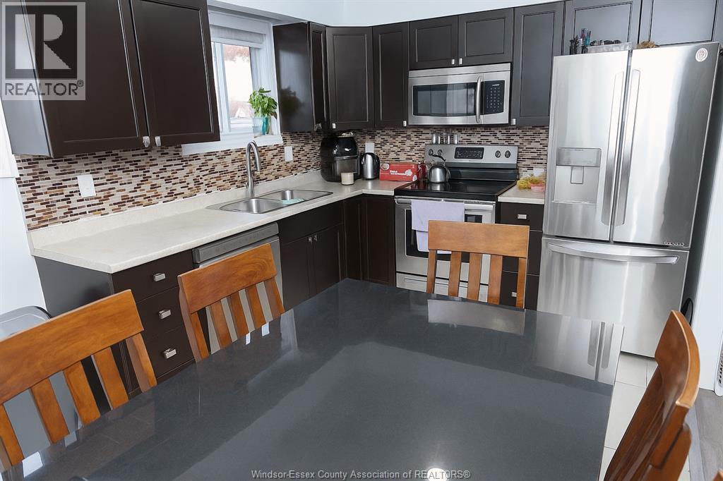 3125 Locust Court, Windsor, Ontario  N8R 2B1 - Photo 8 - 26002619