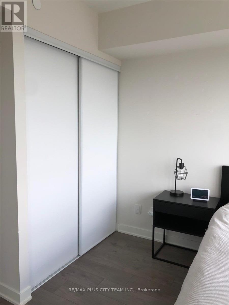 2406 - 2 Sonic Way, Toronto, Ontario  M3C 0P2 - Photo 9 - C12759304