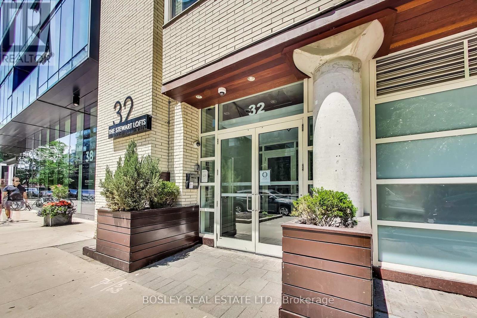 209 - 32 STEWART STREET, Toronto, Ontario