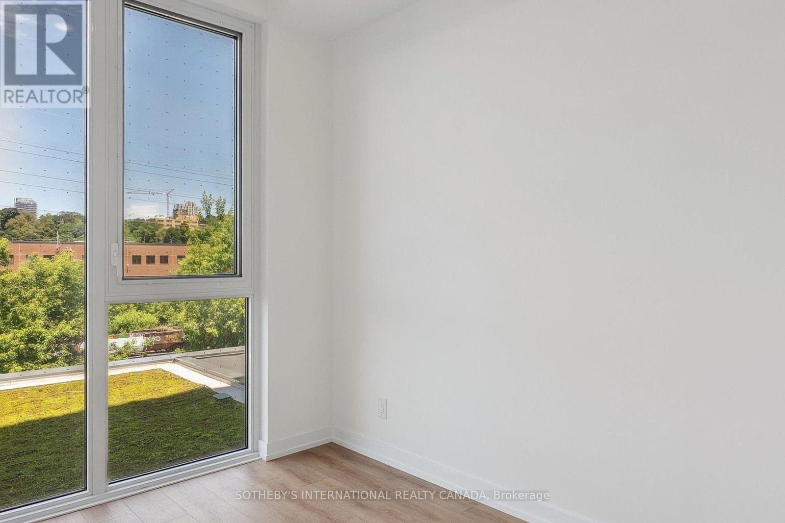 310 - 500 Dupont Street, Toronto, Ontario  M6G 1Y7 - Photo 15 - C12759334