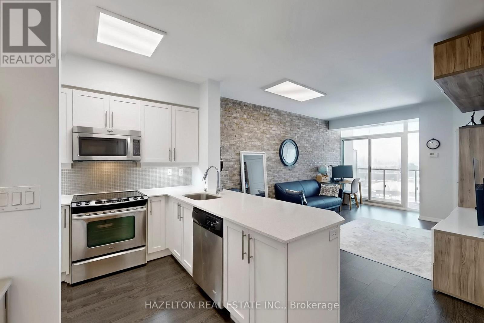 2414 - 125 Western Battery Road, Toronto, Ontario  M6K 3R8 - Photo 18 - C12759336