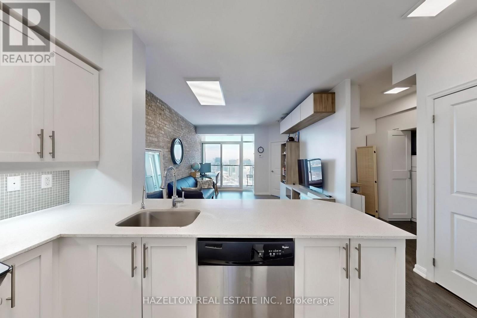 2414 - 125 Western Battery Road, Toronto, Ontario  M6K 3R8 - Photo 20 - C12759336