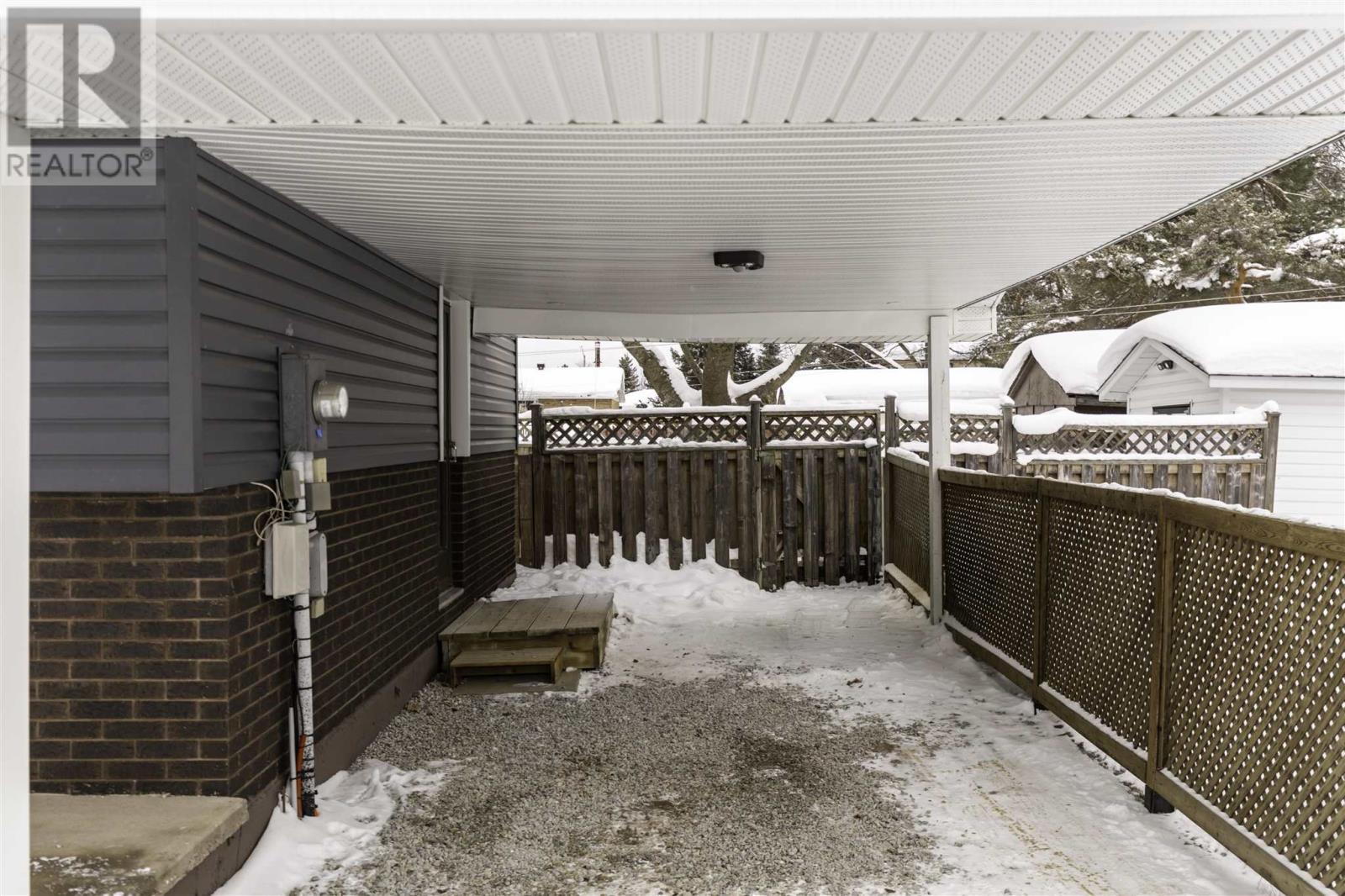 31 Norden Cres, Sault Ste. Marie, Ontario  P6B 5T1 - Photo 26 - SM260222